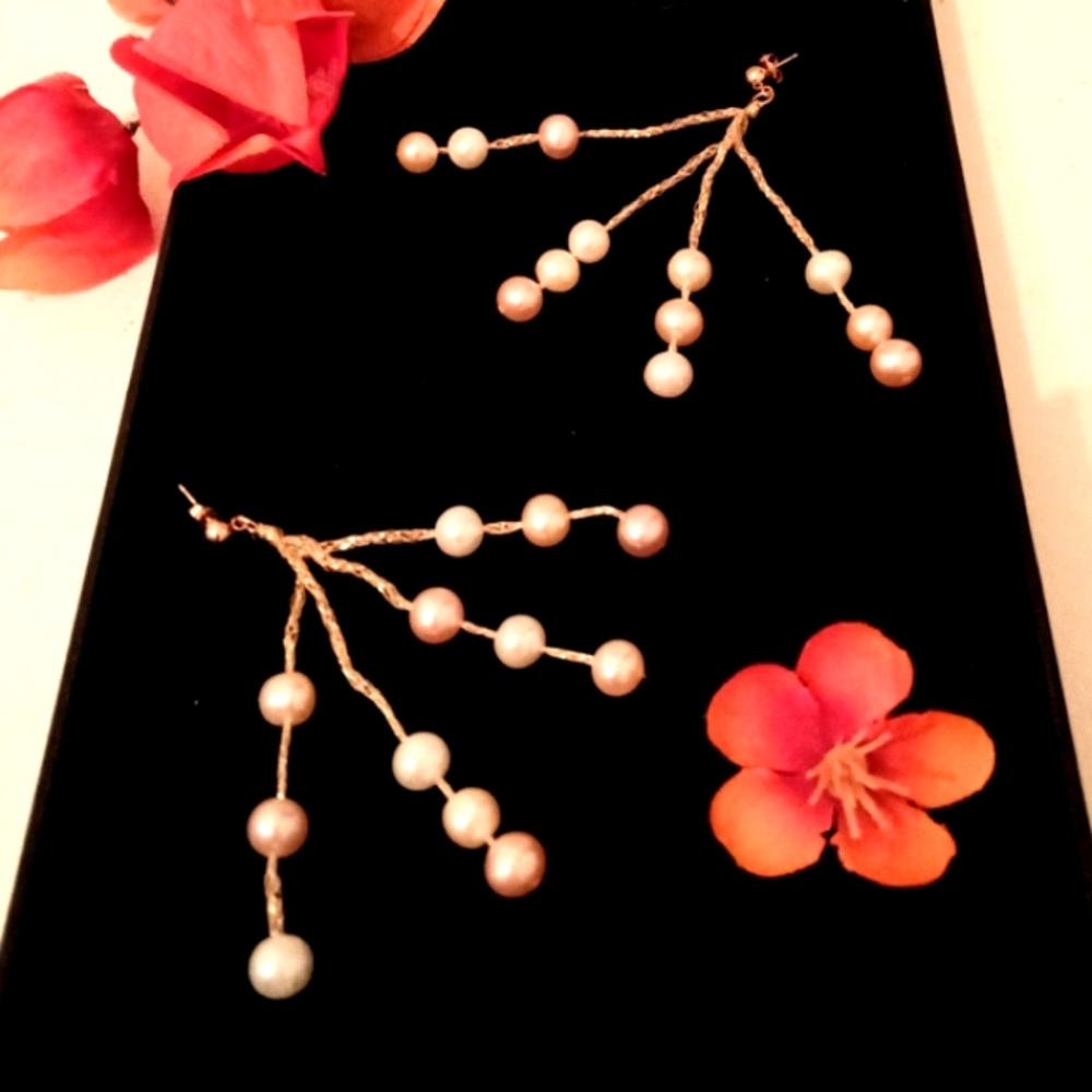 🎁 FREE GIFT INCLUDED 🎁 NWOT Pearl Fashion Jewelry Earrings